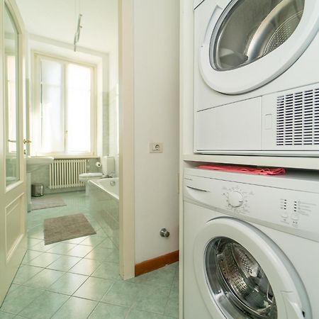 Appartamento Esclusivo Fronte Lago, In Centro A Como Con Garage 外观 照片