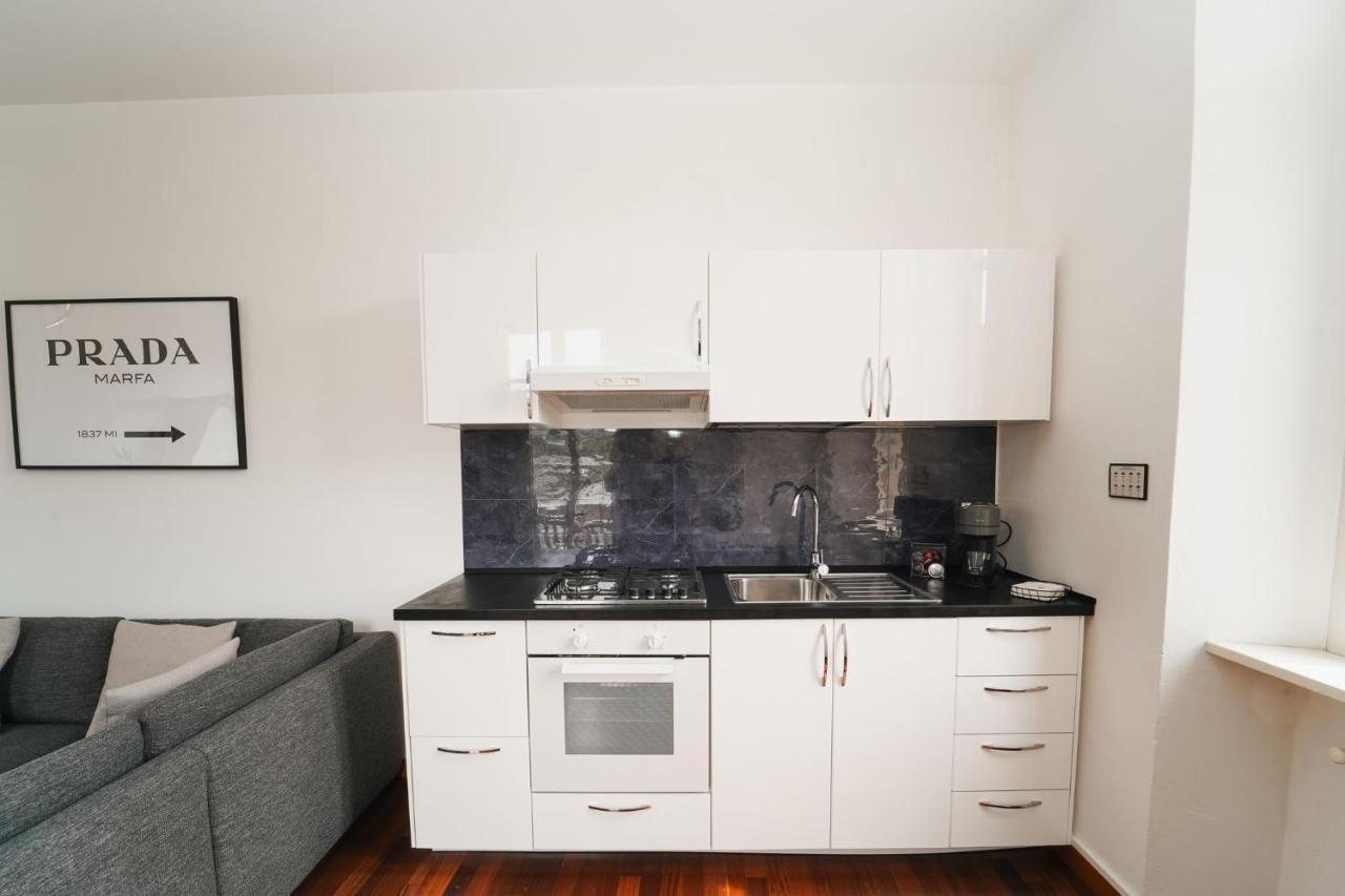 Appartamento Esclusivo Fronte Lago, In Centro A Como Con Garage 外观 照片